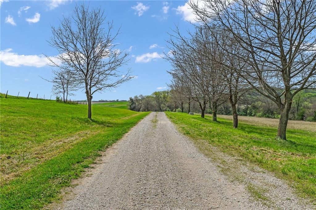 Photo of 1548 N 800 Road, Baldwin City, KS 66006 (MLS # 2608398)