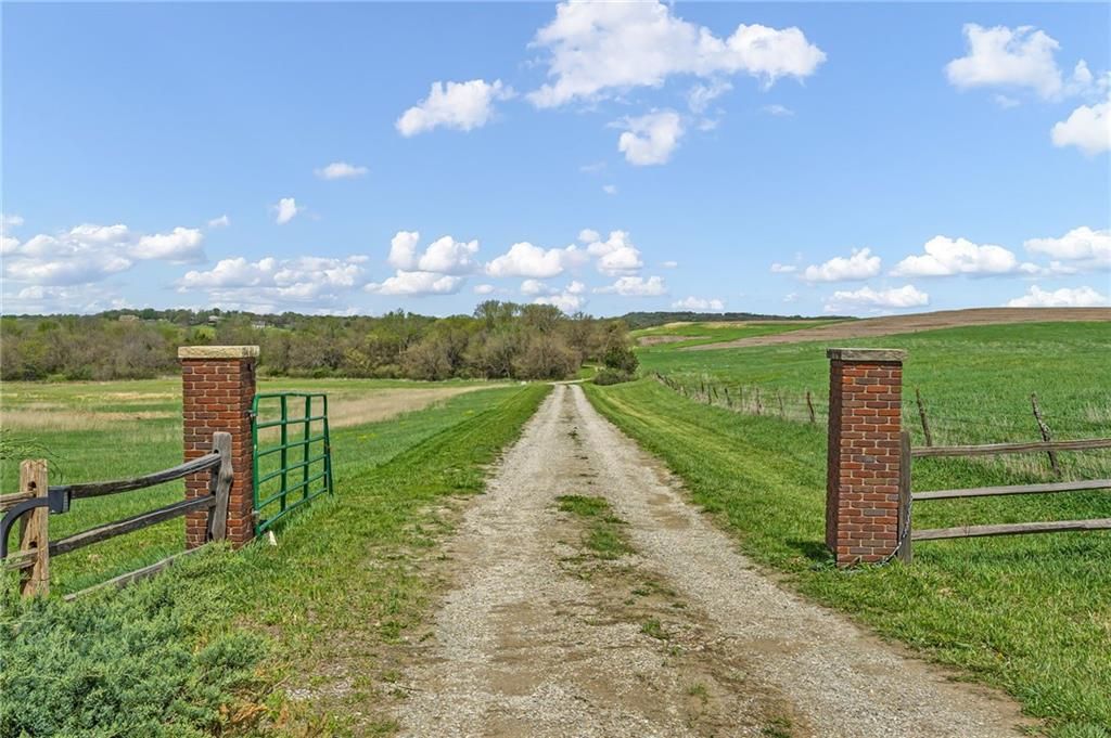 Photo of 1548 N 800 Road, Baldwin City, KS 66006 (MLS # 2608398)
