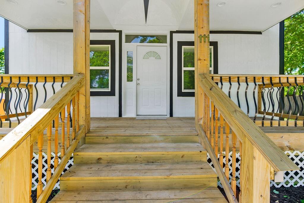 111 W Southside Boulevard
