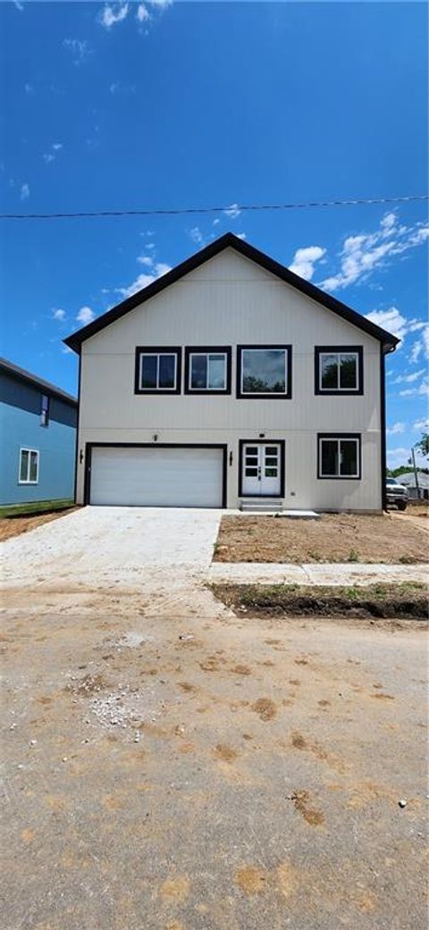 2111 Park Avenue, Kansas City, MO 64127 - MLS#: 2532387