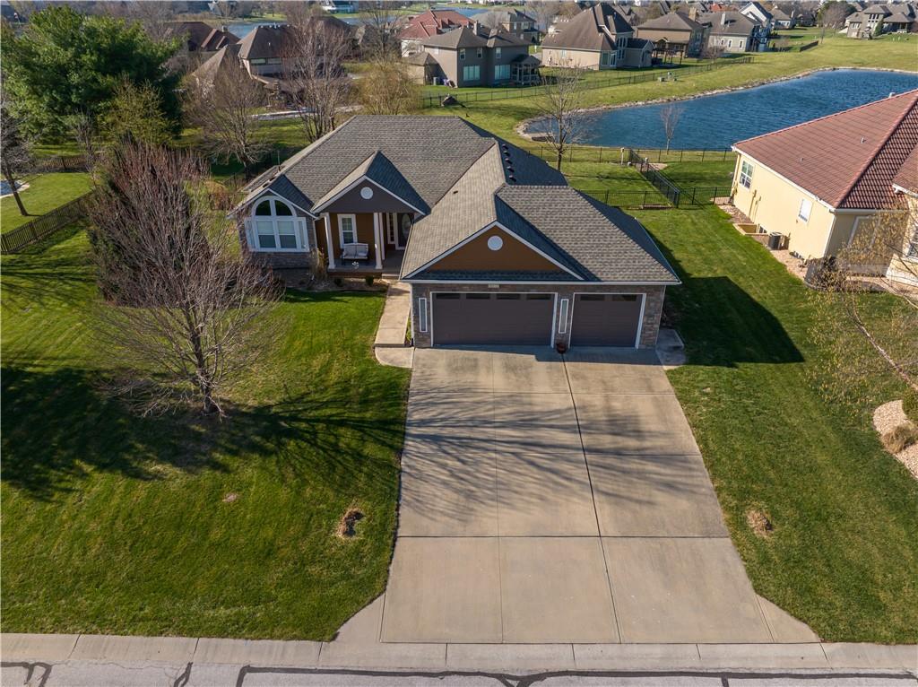 4612 SW Gull Point Drive