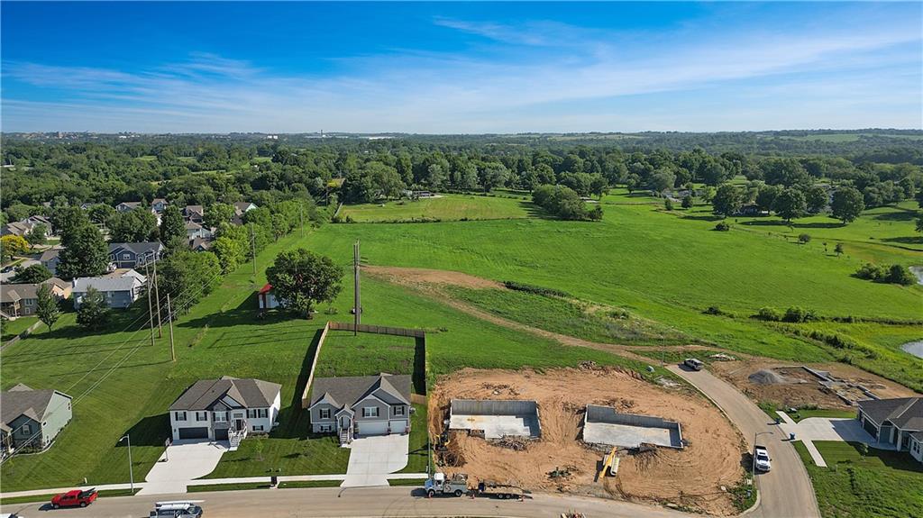 988 Poplar Lane