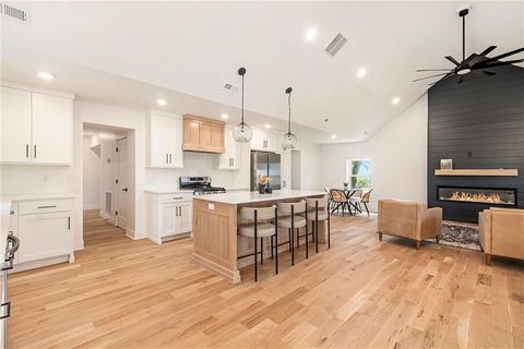 MLS: 2596433