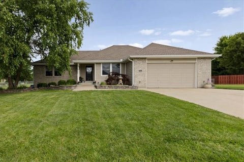 Photo of 603 Canyon Drive, Pleasant Hill, MO 64080 (MLS # 2628386)