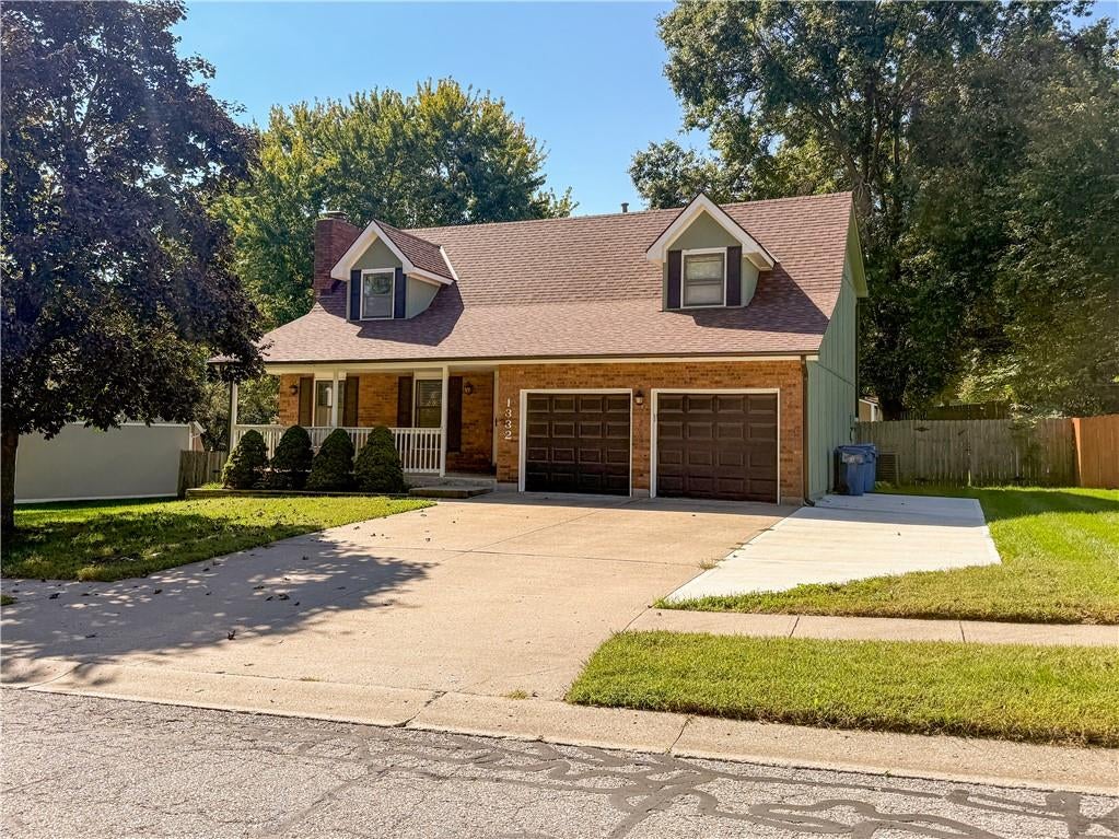 Photo of 1332 Campbell Avenue, Liberty, MO 64068 (MLS # 2642138)