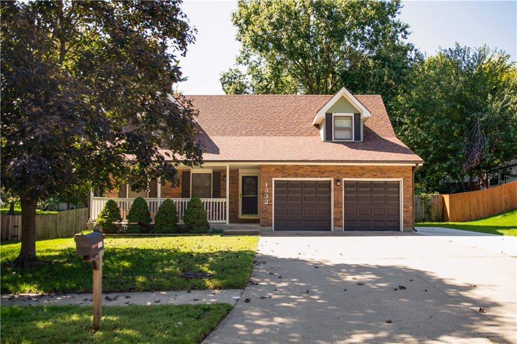 Photo of 1332 Campbell Avenue, Liberty, MO 64068 (MLS # 2642138)