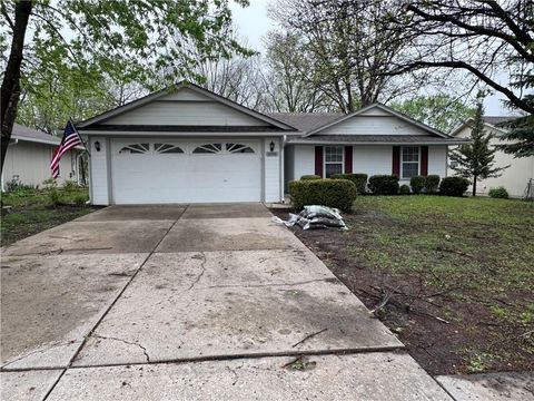 1608 N Lazy Branch Road, Independence, MO 64058 - #: 2613517