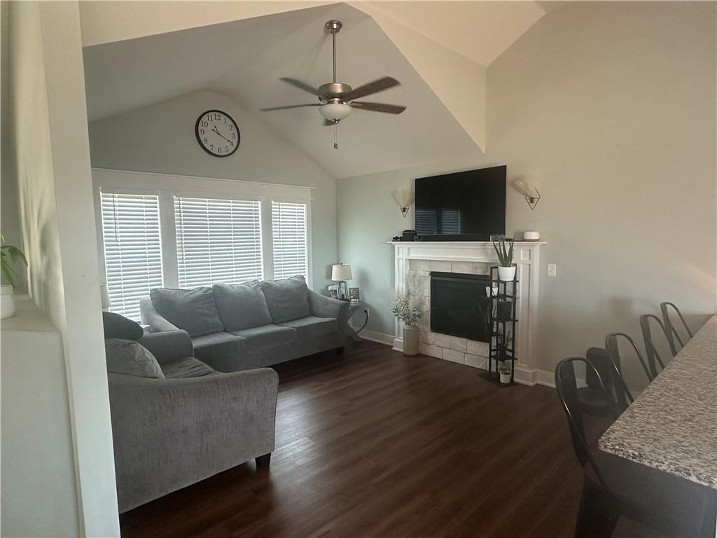 1905 Eagle Drive