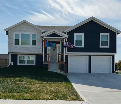 1905 Eagle Drive Harrisonville MO 64701
