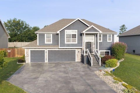 836 N Oak Terrace, Tonganoxie, KS 66086 - MLS#: 2636571