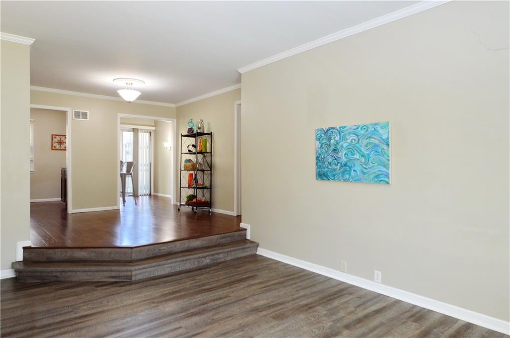 464 W 104th Street A