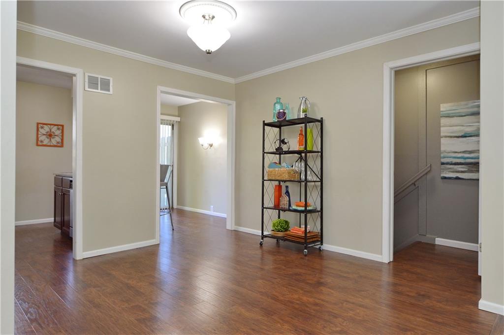 464 W 104th Street A