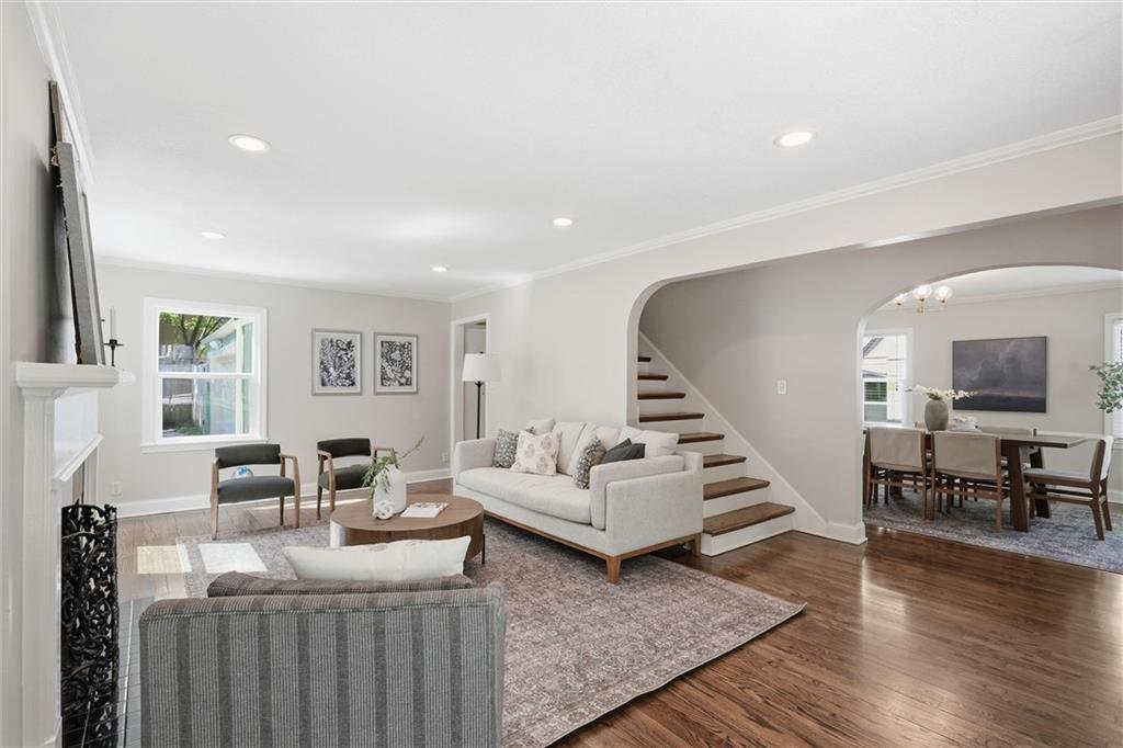 1259 W Gregory Boulevard