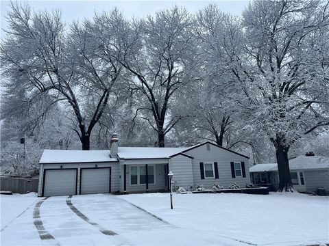 5409 W 65th Terrace Prairie Village KS 66202