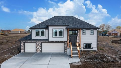 1711 Lolly Court, Basehor, KS 66007 - #: 2544791