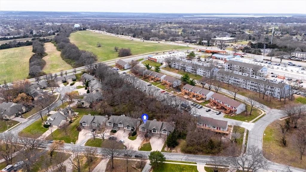 1405 Lawrence Avenue C