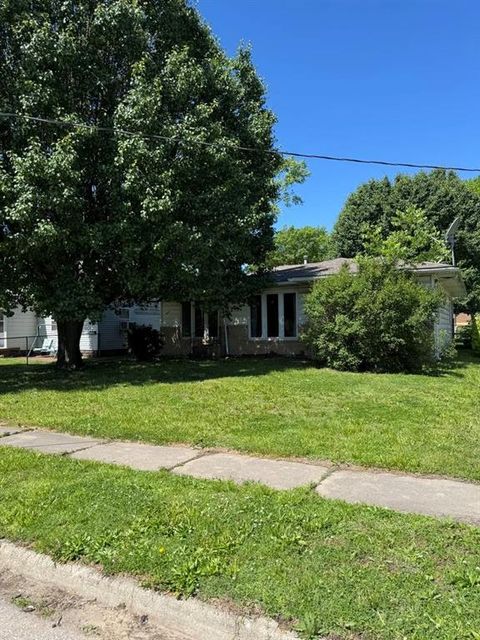 205 N Cherokee Street Girard KS 66743