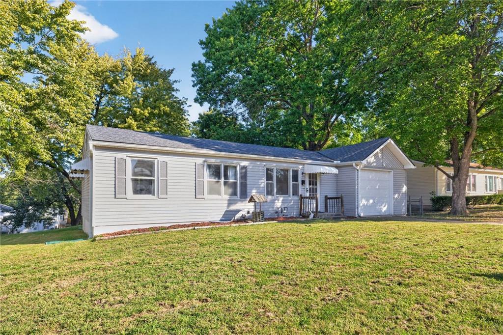 504 W 38TH Street N