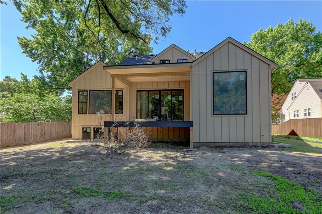 2710 W 49th Street