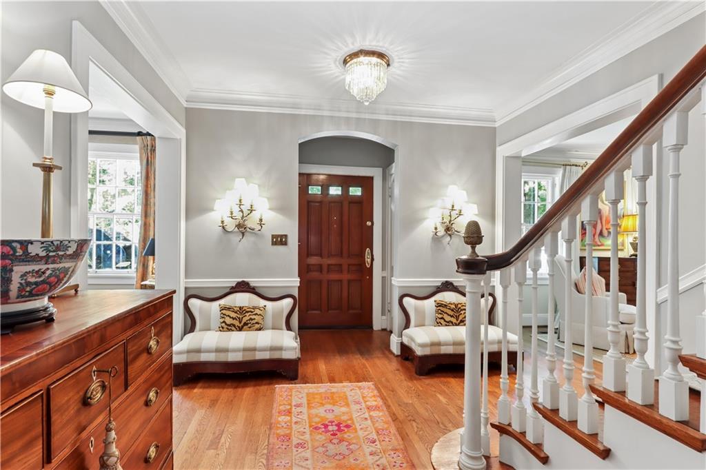 838 W 58th Street