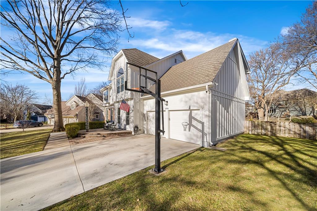 12916 Rosewood Street