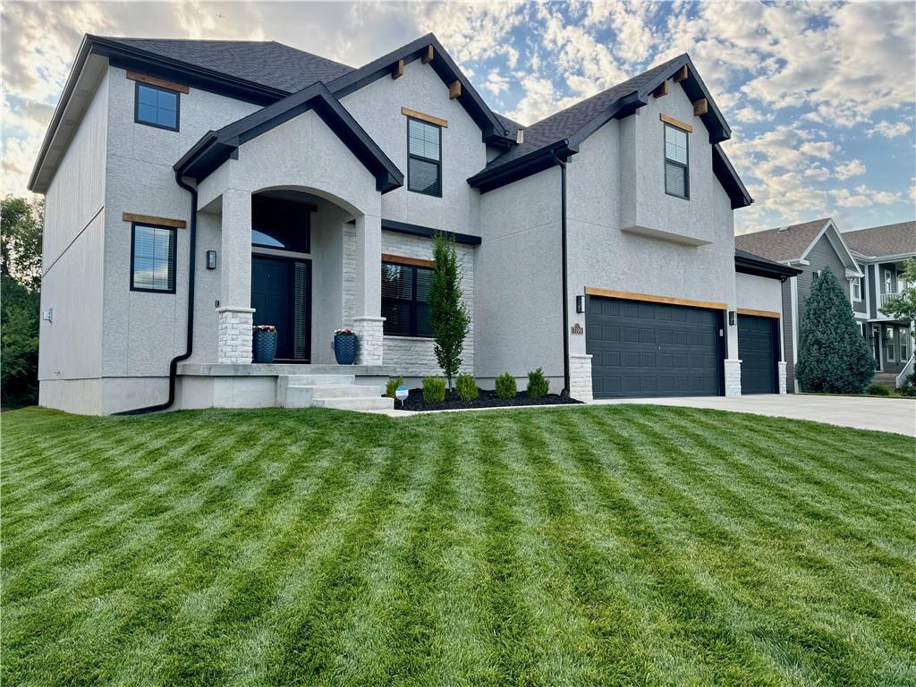 7190 N National Drive