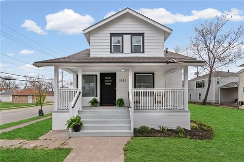 Photo of 2023 Fayette Street, North Kansas City, MO 64116 (MLS # 2607623)
