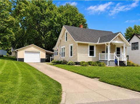 Photo of 609 S Walnut Street, Maryville, MO 64468 (MLS # 2633541)