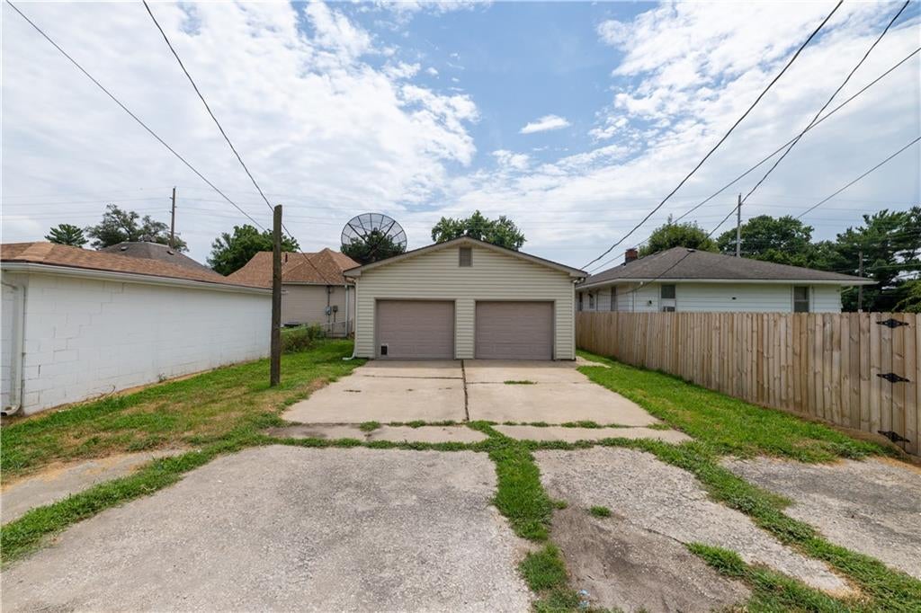 225 W Valley Street