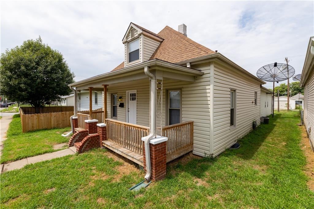 225 W Valley Street