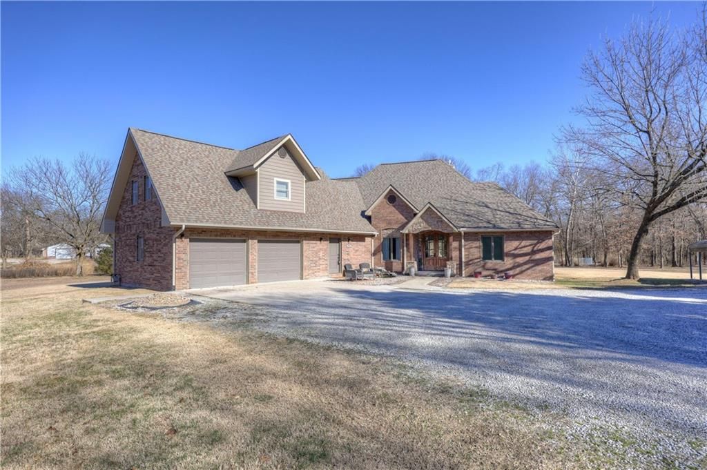 Photo of 116 Westfield Road, Pittsburg, KS 66762 (MLS # 2596780)