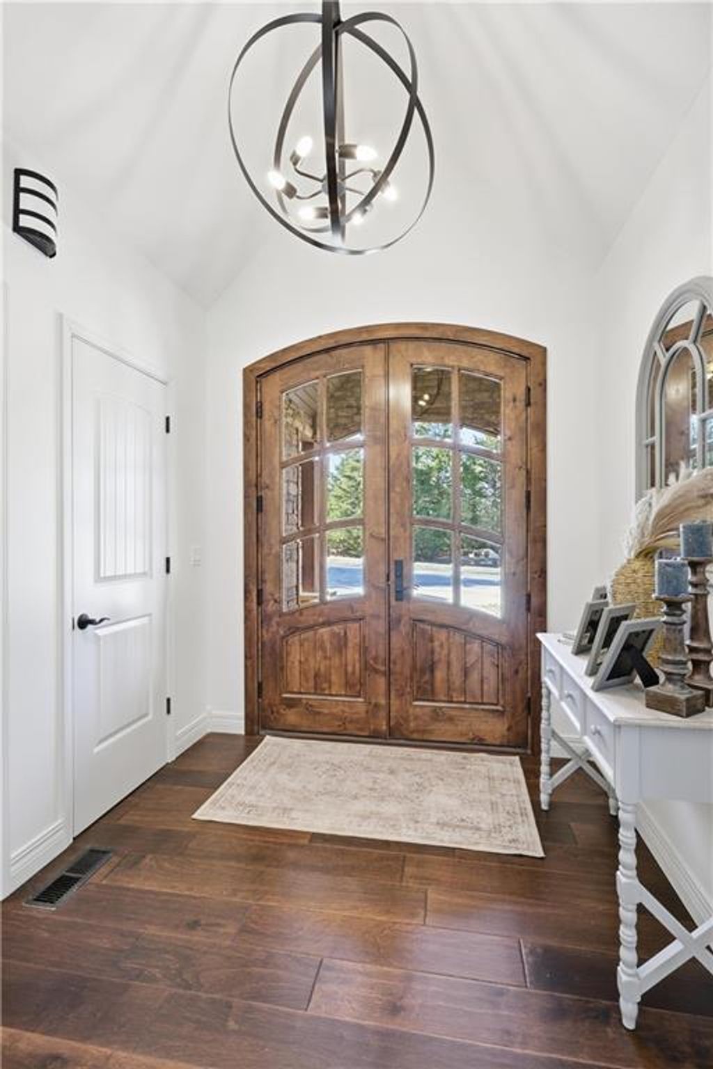 Photo of 116 Westfield Road, Pittsburg, KS 66762 (MLS # 2596780)