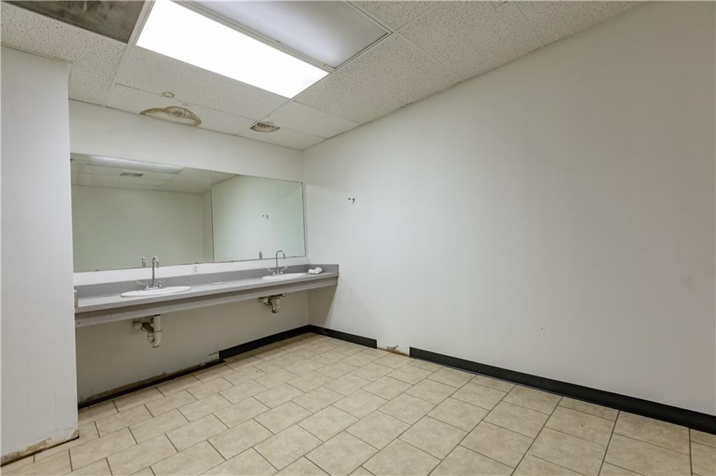 St Joseph, Missouri 64501, United States, ,Residential,Active,38668