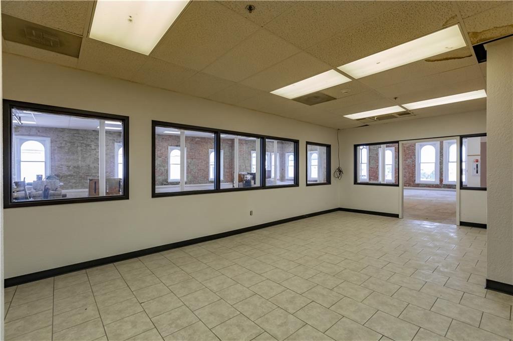 St Joseph, Missouri 64501, United States, ,Residential,Active,38668