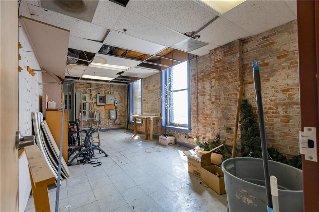 St Joseph, Missouri 64501, United States, ,Residential,Active,38668