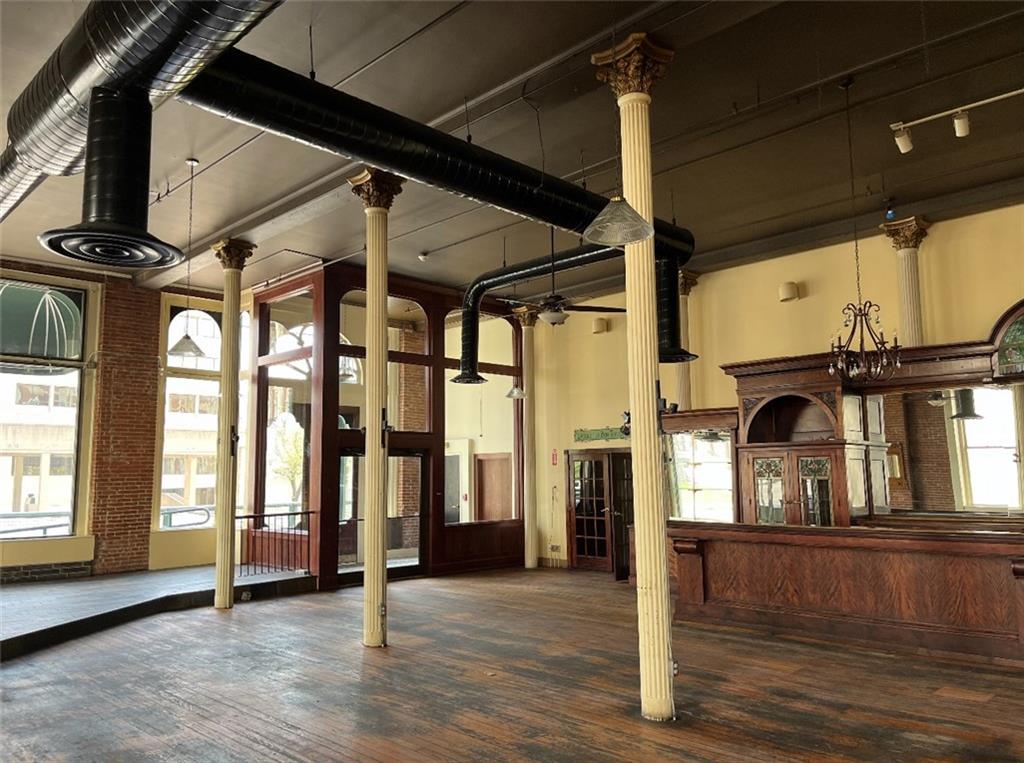 St Joseph, Missouri 64501, United States, ,Residential,Active,38668