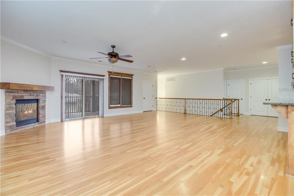 10209 Beverly Street