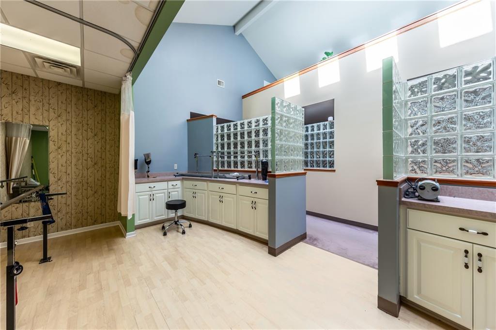 St Joseph, Missouri 64506, United States, ,Commercial,Active,73770