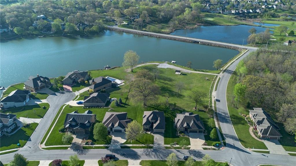 4805 N 124th Terrace