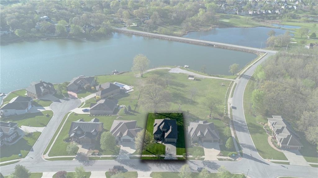 4805 N 124th Terrace