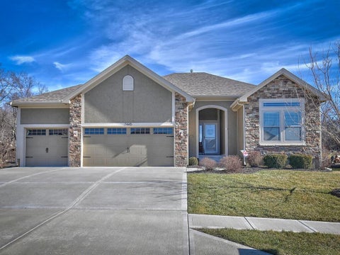 Photo of 7445 Damon Drive, Parkville, MO 64152 (MLS # 2644001)