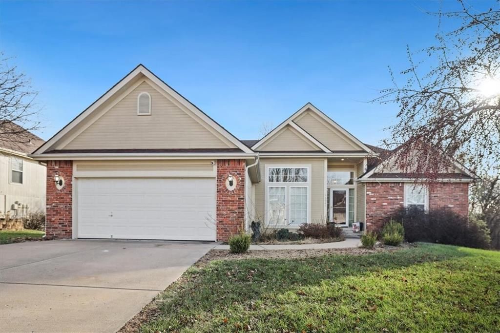 Photo of 16085 NW 134th Street, Platte City, MO 64079 (MLS # 2592275)