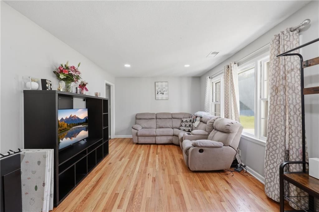 Photo of 8801 E 71st Terrace, Raytown, MO 64133 (MLS # 2619056)