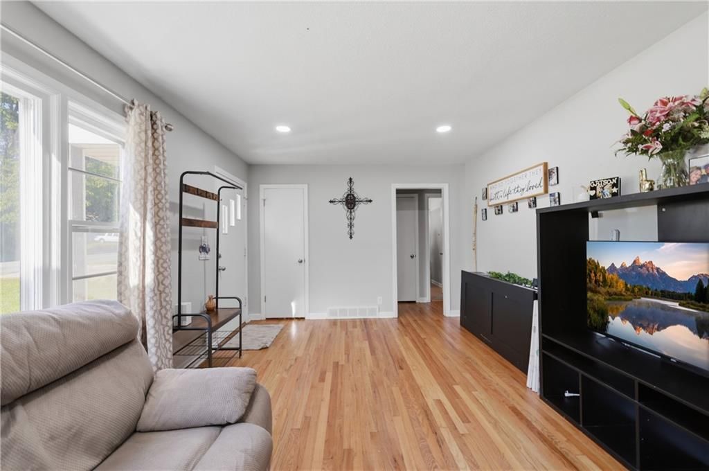 Photo of 8801 E 71st Terrace, Raytown, MO 64133 (MLS # 2619056)