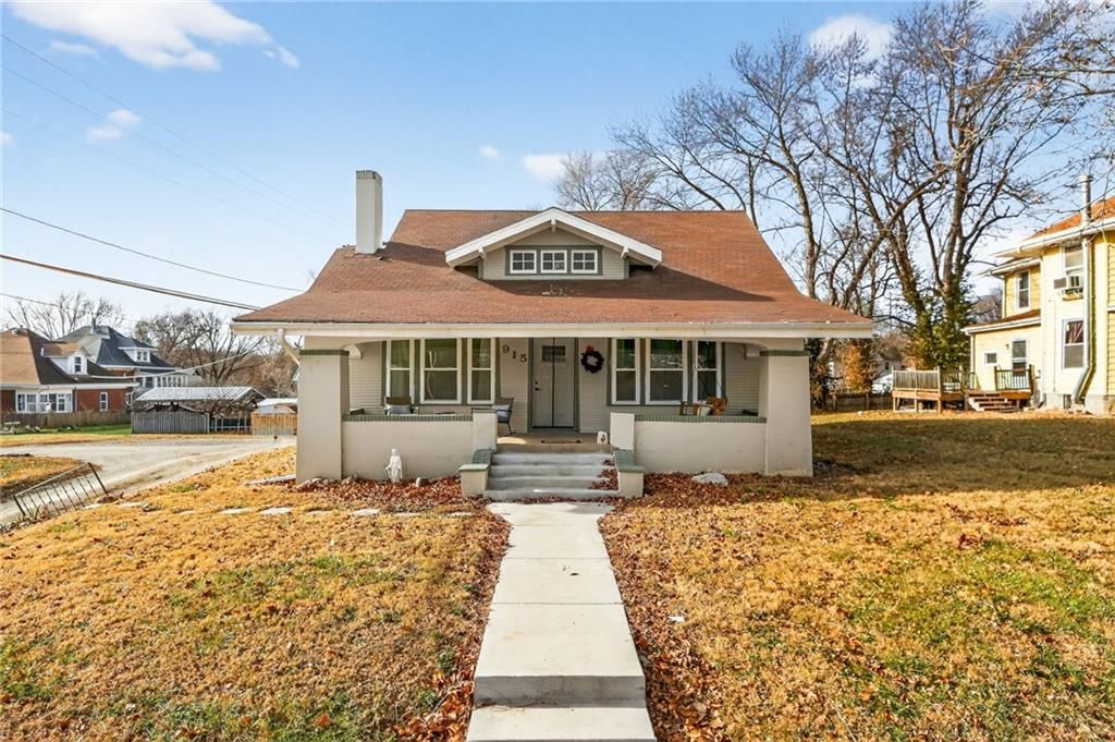 Photo of 915 N 9th Street, Atchison, KS 66002 (MLS # 2592485)