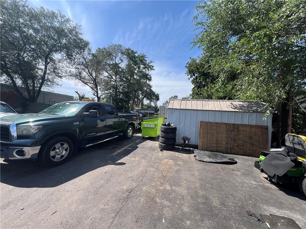 11800 Blue Ridge Boulevard