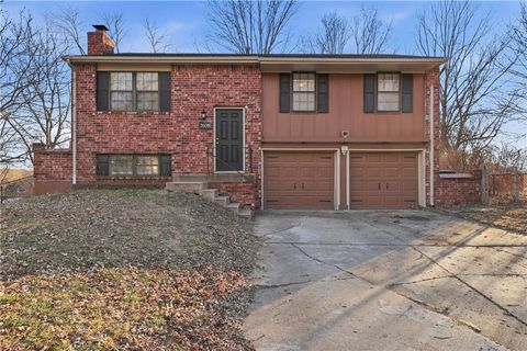 2608 NW Pembroke Court, Blue Springs, MO 64015 - MLS#: 2591146