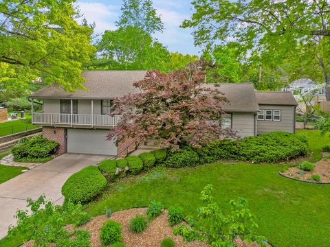 1243 W 67th Terrace, Kansas City, MO 64113 - #: 2547726