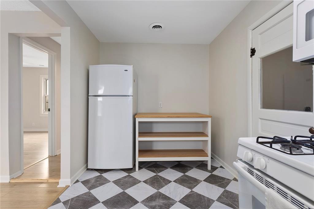 4433-4437 N Jackson Avenue