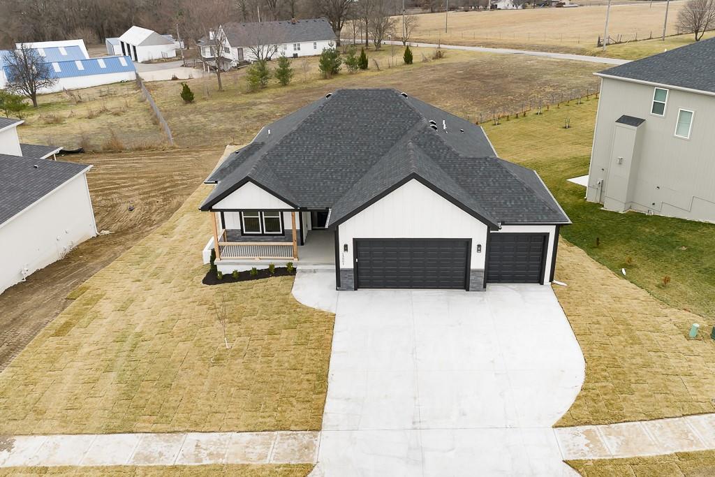 2806 Stone Creek Avenue